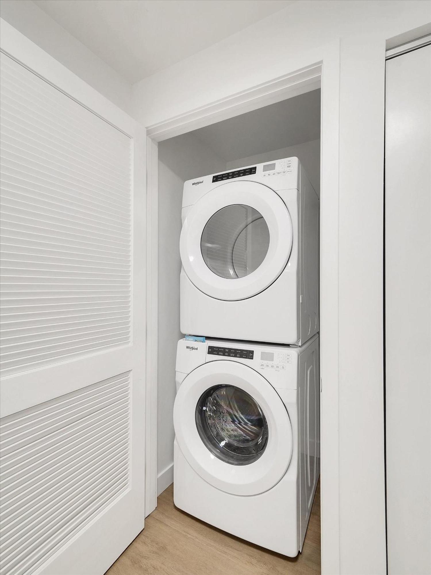 Global Luxury At Downtown Apartment *